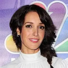 Jennifer Beals net worth