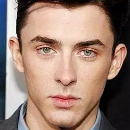 Matthew Beard net worth