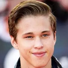 Ryan Beatty net worth