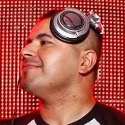 Alex Becerra net worth