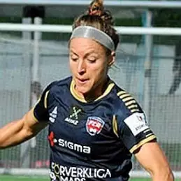 Josee Belanger net worth