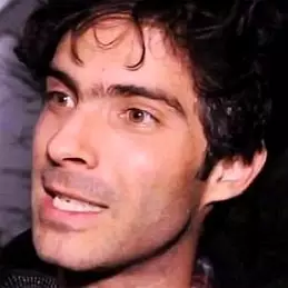 Osvaldo Benavides net worth