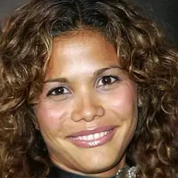 Lourdes Benedicto net worth