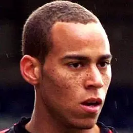 Elliott Bennett net worth