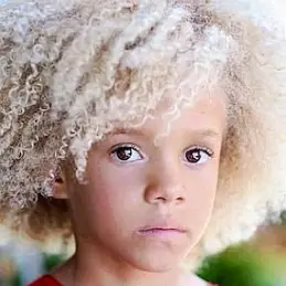 Stella Bennett net worth