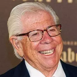 Carl Bernstein net worth
