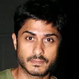 vikas bhalla net worth