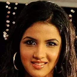 Jasmin Bhasin net worth