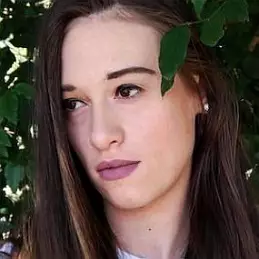 Laura Bing net worth