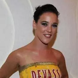 Adriana Birolli net worth