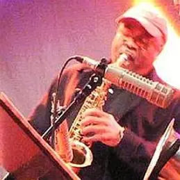 Hamiet Bluiett net worth