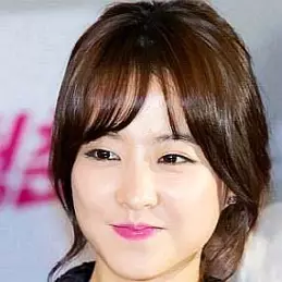 Park Bo-young net worth