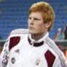 Adam Bogdan net worth