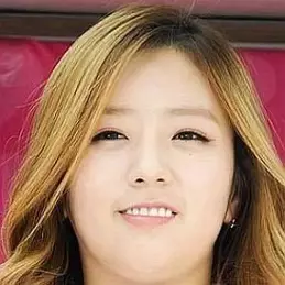 Yoon Bomi net worth