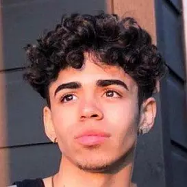 Xavier Borrero net worth