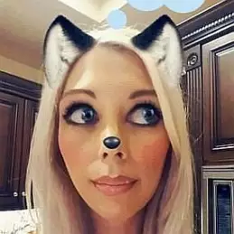 Amy Bouzaglo net worth