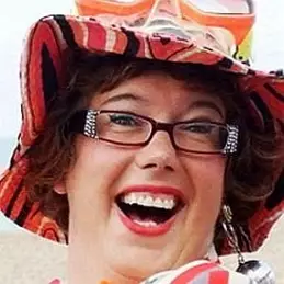 Lorraine Bowen net worth