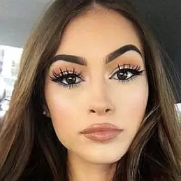 Alexandra Bowers net worth