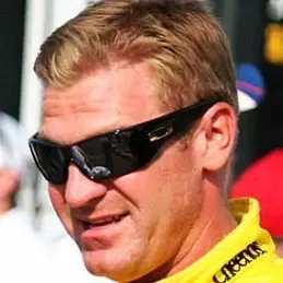 Clint Bowyer net worth
