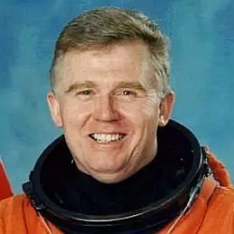 Charles Brady Jr. net worth