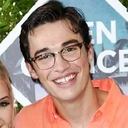 Joey Bragg net worth