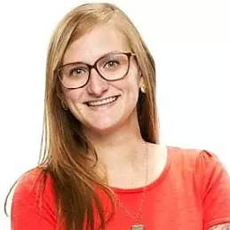 Christine Brecht net worth