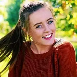 BreezyLynn net worth