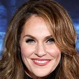 Amy Brenneman net worth