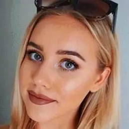 Casee Brimblecombe net worth