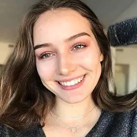 Carla Brocker net worth