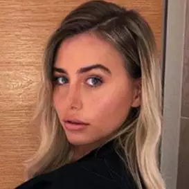 Ellie Brown net worth