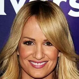 Jenn Brown net worth