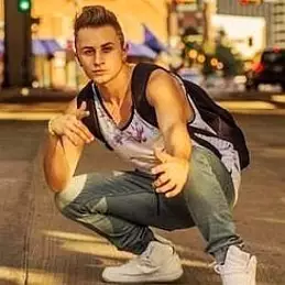 Justin Brown net worth