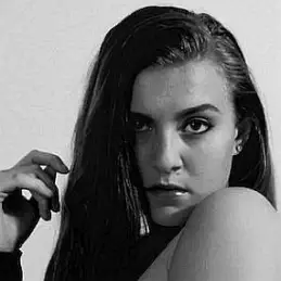 Anastasia Bruzzi net worth