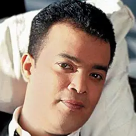 Alex Bueno net worth