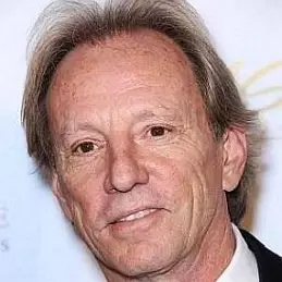 Dewey Bunnell net worth