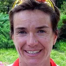 Ana Burgos net worth