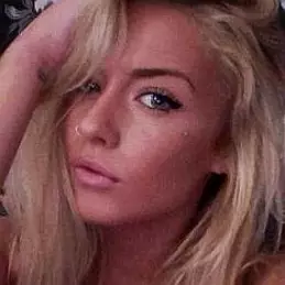 Izzie Burleton net worth