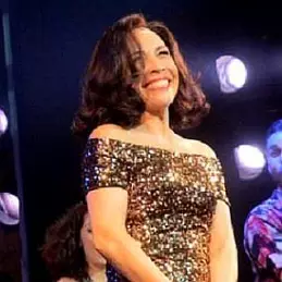 Andrea Burns net worth