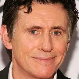 Gabriel Byrne net worth