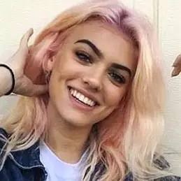 Kelsey Calemine net worth