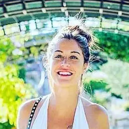 Anais Camizuli net worth