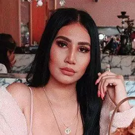 Lauren Campbell net worth