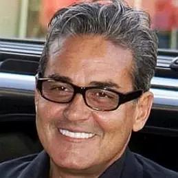 Oribe Canales net worth