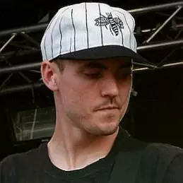 Kelen Capener net worth