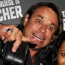 Warwick Capper net worth