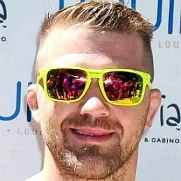 Bryan Caraway net worth