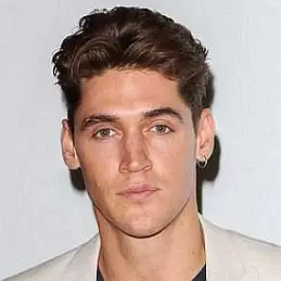 Isaac Carew net worth