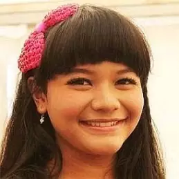 Amel Carla net worth