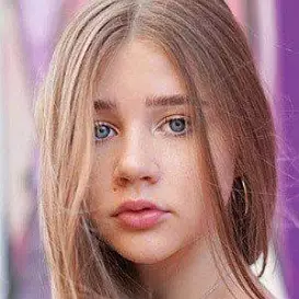 Skyla Jay Carpenter net worth